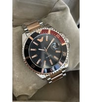 Özel Saat Kutulu Rolex Model Erkek Kol Saati Metal Kordon Siyah Kırmızı Rose Gold Gümüş Renkli Arkadasa Abiye Sevgiliye Kocaya Babaya Kardese Ese Koca Dayiya Dogum Gunu Yildonumu İcin Kol Saati Hediye Dogum Gunu İcin Hediyelik Avantajlı Ürün