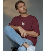 Beyaz Husky Mavi Göz Baskılı Unisex Oversize Tişört – Minimal Premium Husky Tasarım (Bordo)