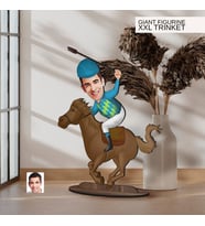 BK Gift Kişiye Özel Jokey Karikatürlü Büyük Boy Ahşap Biblo-1 Arkadaşa Hediye , Sevgiliye Hediye, Kişiye Özel Biblolar