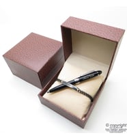 Kişiye Özel Titanyum Metal Unisex Bileklik + İsme Özel Mini Cep Kalemi - Hediyelik Kutulu Set (Karışık)