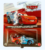 Disney Pixar Cars -  Transforming Lightning McQueen (1/55) DXV29