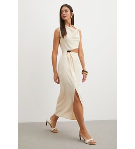 Drapeli Cut-Out Elbise