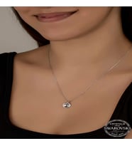 Swarovski Crystal Taşlı Çerçeveli Gümüş Kadın Kolye