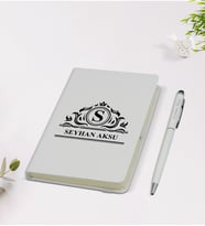 BK Gift Kişiye Özel İsimli 9x14cm Beyaz Defter ve Kalem Hediye Seti - Model 12