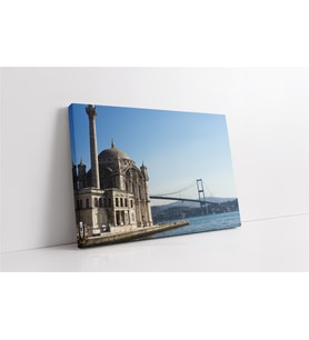 Ortaköy Camii
