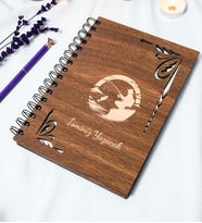 Kişiye Özel Balıkçı Desenli Ahşap Kapaklı Defter - Ajanda - İsme Özel - A5 60 Yaprak (120 SAYFA) Hediyelik (Gümüş)