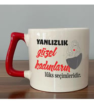 Yalnızlık Güzel Kadınların Lüks Seçimleridir Baskılı Kadınlar Günü Kırmızı Kulplu D Kupa