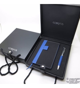 Corvus İsme Özel Hediyelik Set  Not Defteri + Kalem + Çantalı Kutu  İsme Özel
