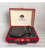 Hanami Red İSME ÖZEL bluetooth'lu ve sarjlı tüm plakları çalan pikap (Kırmızı)