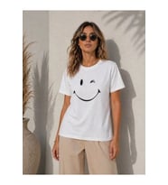 Minimal Gülümseyen Yüz Baskılı Tişört Kısa Kol Yazlık T-Shirt - Beyaz