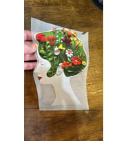 ÜTÜ İLE YAPIŞAN ÇİÇEKLİ KADIN TİŞÖRT TRANSFER BASKI ARMA 24X15 CM