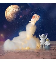 Uçan Astronot Tasarımlı Gece Lambası