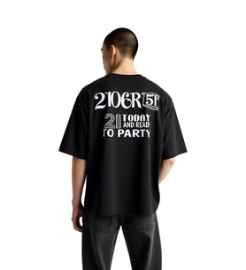 Erkek Oversize Tişört Yaş Partiye Hazır Baskılı Rahat Kesim Kısa Kollu Günlük Modern Şık Konforlu