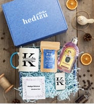 Kişiye Özel K Harfli İsimli Hediye Kutusu - Kişiye Özel Kupa Standart, Traş Kolonyası, Çakmak, Filtre Kahve Doğum Günü Hediyesi (Mavi)
