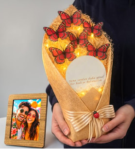 Kişiye Özel Fotoğraflı Led Işıklı Aynalı 35 CM Büyük Boy Kırmızı Kelebek Buketi  Romantik Hediye