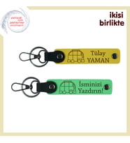 Kampçı Takıme Sevgilerle, Kişiye Özel Karavan Temalı Anahtarlık 2’li Set, İsim Yazılı, Sarı-F Yeşil