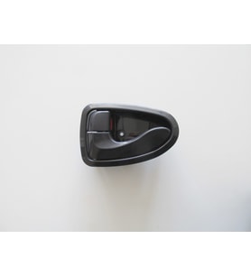 HYUNDAI ACCENT- MILENYUM- 00/02; ÖN KAPI İÇ AÇMA KOLU SOL KOYU GRİ (İÇTEN KİLİTLİ TİP)