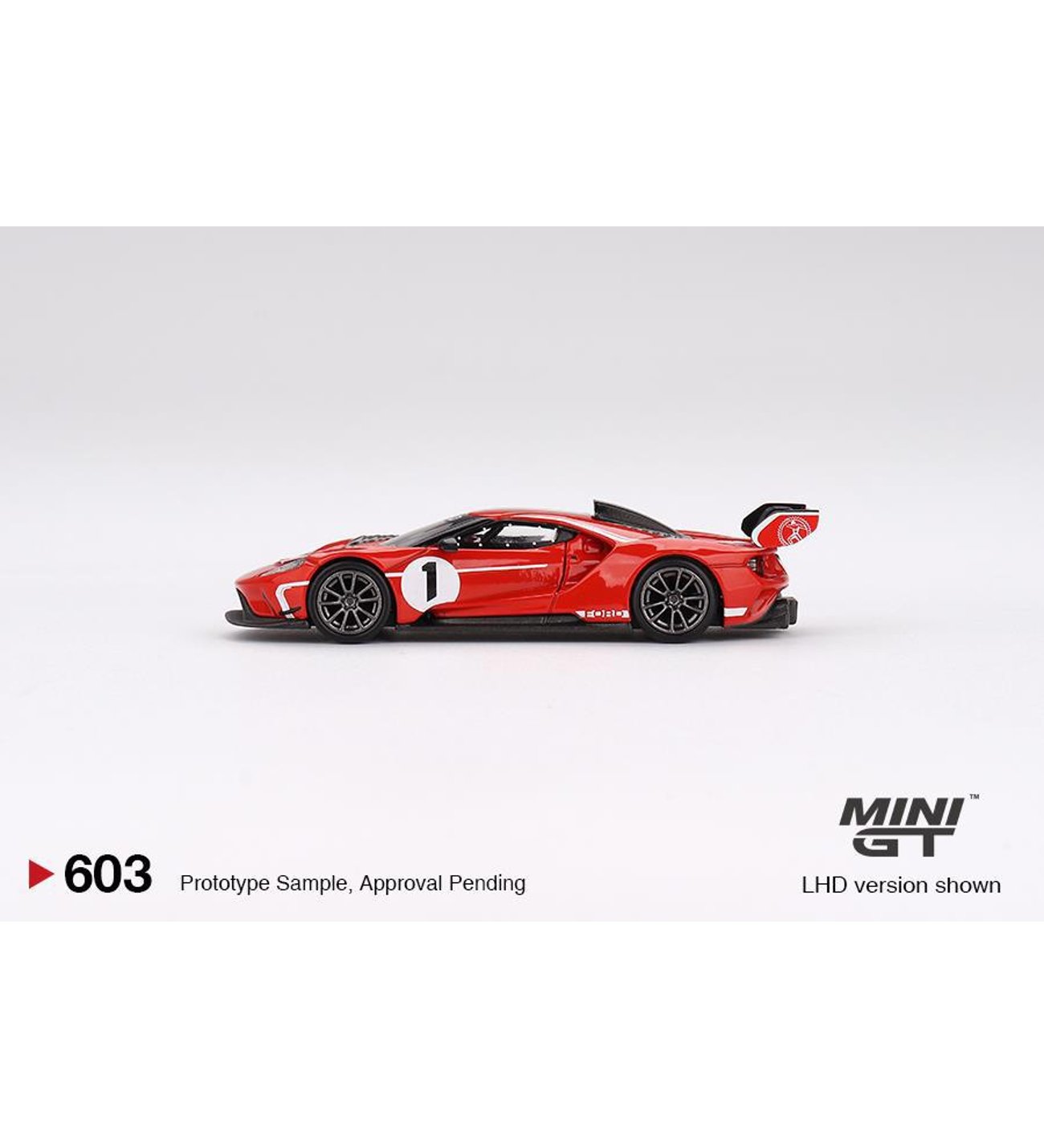 mini-gt-ford-gt-mk-ii-013-