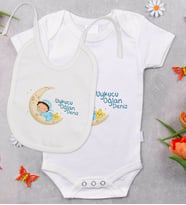 BK Kids Kişiye Özel Uykucu Oğlan Tasarımlı Bebek Body Zıbın ve Mama Önlüğü Hediye Seti - Model 1