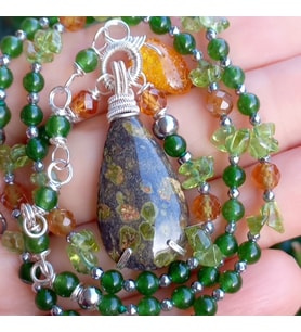 2567 Okyanus Jasper Zebercet Yeşim Hossanite Garnet Kehribar el yapımı kolye