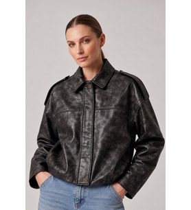 Siyah Eskitme Hakiki Deri Oversize Crop Kemerli Omuz Apolet Detaylı Kadın Ceket