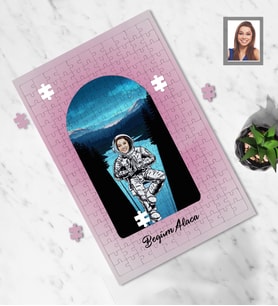Kişiye Özel Uzay Karikatürlü A4 99 Parça Puzzle Bayan-3
