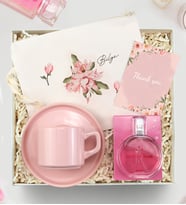 Kişiye Özel Bez Çanta & Pembe Fincan & Avon Wish of Love Parfüm Kadına Hediye Seti