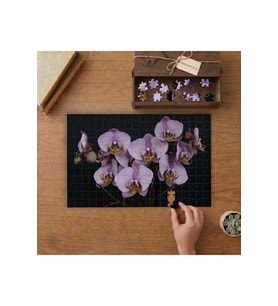 Mor Orkide Çiçekleri Tasarımı 240 parça Ahşap Puzzle Ahşap Kutuda MP09921