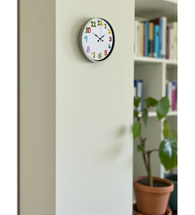 36 Cm Krem Çocuk Odası Duvar Saati (Standart)