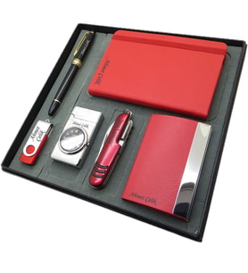 Signator® Felis  İsme Özel Set - 32 Gb. Usb Bellek + Saatli Çakmak + Not defteri  + Çakı + Kalem ve Kartvizitlik  Kişiye Özel Hediyelik Set (Karışık)