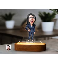 BK Gift Kişiye Özel Kadın Karikatürlü Dekoratif 3D Biblo LED Işıklı Gece Lambası-11, Sevgiliye Hediye, Arkadaşa Hediye, Doğum Günü Hediyesi