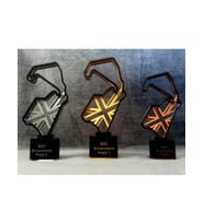 🏆 F1 Silverstone Kupası Üçlü Set – Efsanevi Zaferlerin Simgesi!