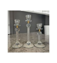 Dekoratif Kristal Cam Üçlü İnce Uzun Metal Şamdan Gold