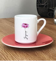Kişiye Özel Nilüfer ve İsim Yazılı Türk Kahvesi Fincanı Çiçek Desenli (Pembe)