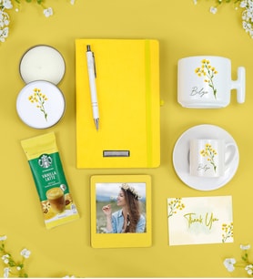 Kişiye Özel Defter & Tükenmez Kalem & T Kupa & Fincan & Metal Kutulu Mum & Çerçeve & Tek İçimlik Kahve Hediye Seti