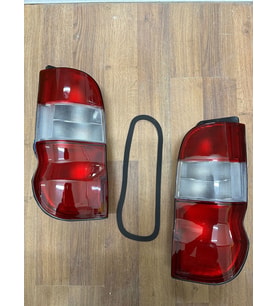 Toyota HİACE Stop Lambası Sağ Sol Set 2000-2008