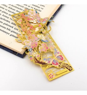 Pastel Tonlu Çiçekler ve Kelebekler Altın Rengi Metal Kitap Ayracı Ayraç AY108
