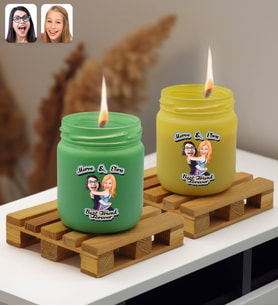 BK Gift Kişiye Özel DTF Best Friend Karikatürlü 2’li Yeşil ve Sarı Renkli Cam Kavanozda Kokulu Mum-1, Arkadaşa Hediye, Sevgiliye Hediye