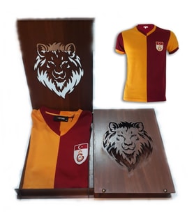 Galatasaray Metin Oktay Forma-Hediye(Ahşap Kutulu) (Sarı-Kırmızı)