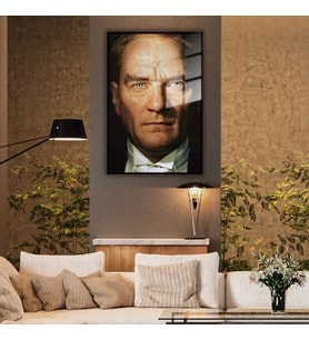 Metal Çerçeveli Cam Tablo Atatürk Portresi (Siyah)