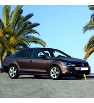 VW Jetta 2011-2014 Ön Tampon Orta Izgarası Siyah Tip 5C6853677