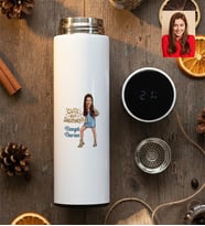 Kişiye Özel Karikatürlü Cute But Sagittarius Yay Burcu Filtreli Dijital Göstergeli Termos Doğum Günü Hediyesi