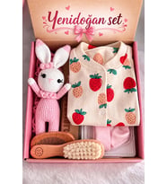 Yenidoğan Bebek Hediye Tulum Kutusu Oyuncaklı Kız Premium Set