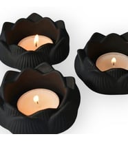3 adet siyah Lotus mumluk