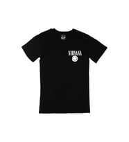 Nirvana Sarı Tasarım Cep Logo Tasarımlı Siyah Tişört