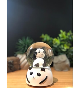 Panda Temalı Işıklı Müzikli Kar Küresi Orta Boy