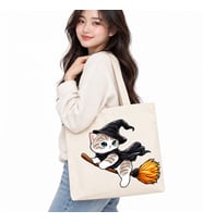 Süpürgeli Cadı Kedi Baskılı Kanvas Çanta 35x40 cm – 260 Gr
