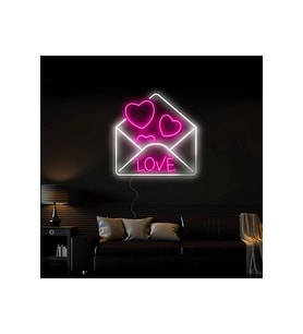 LOVE Yazılı ve Şekilli Neon Tabela