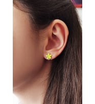 Sarı Mineli Çiçek Tasarım 925 Ayar Gümüş Kız Çocuk Küpe