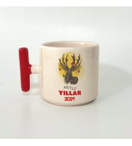 Mutlu Yıllar 2024 Geyik Baskılı Yılbaşı Hediyesi Kırmızı Kulplu T kupa